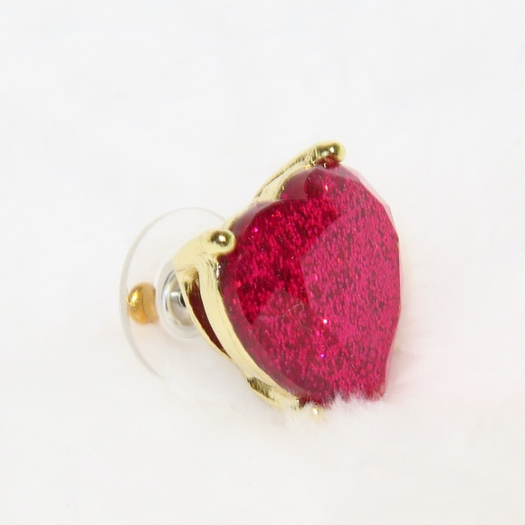 COPY - Betsey Johnson * Heart Stud Earrings *NWT* - Picture 4 of 8